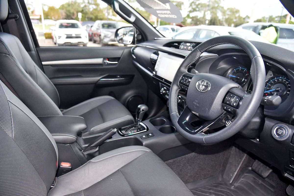 2021 Toyota Hilux Rugged X GUN126R 4X4