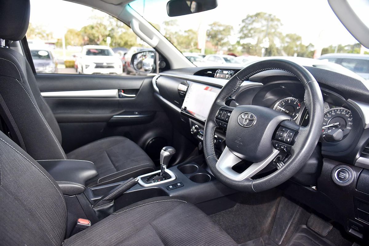 2021 Toyota Hilux SR5 GUN126R 4X4