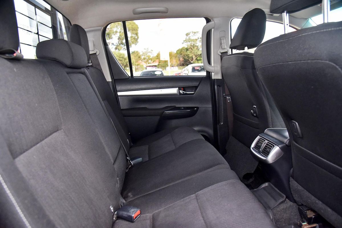 2021 Toyota Hilux SR5 GUN126R 4X4