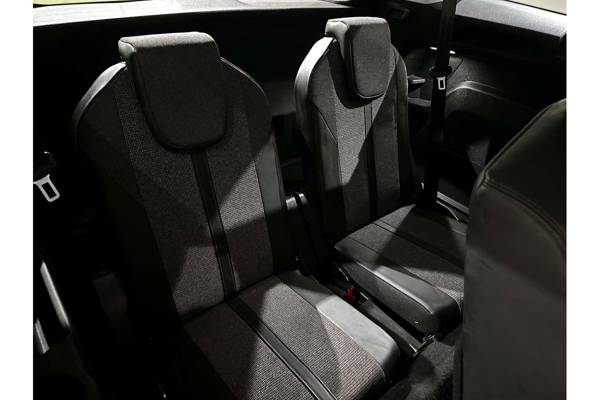2018 Peugeot 5008 Allure P87
