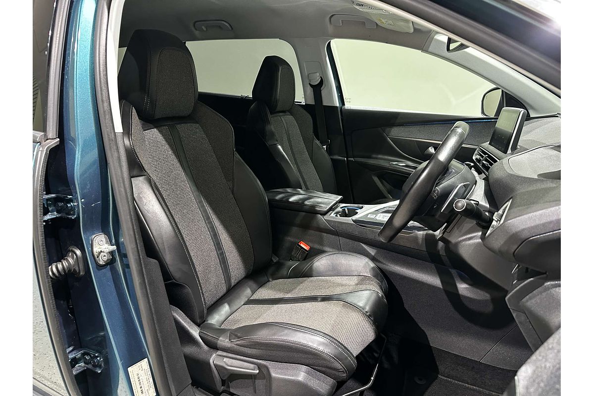 2018 Peugeot 5008 Allure P87