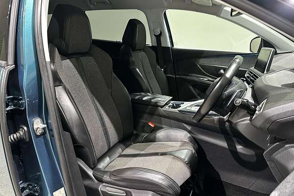 2018 Peugeot 5008 Allure P87