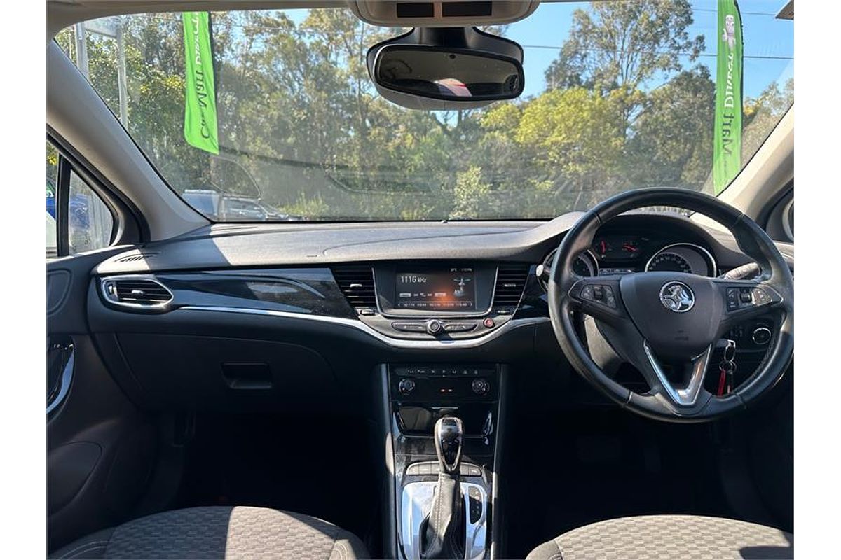 2018 Holden Astra R BK