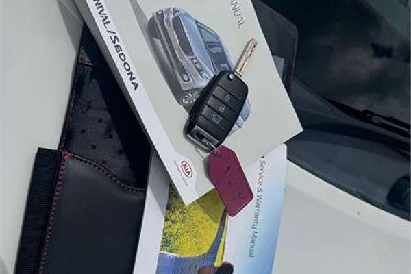 2015 Kia Carnival S YP