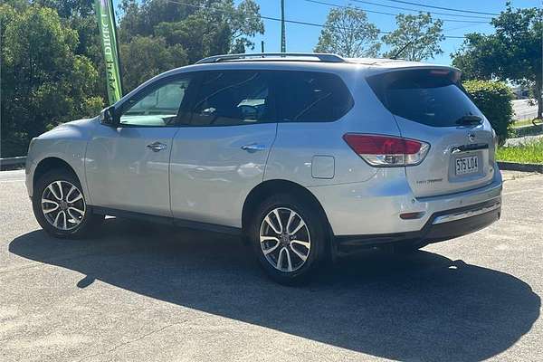 2015 Nissan Pathfinder ST R52