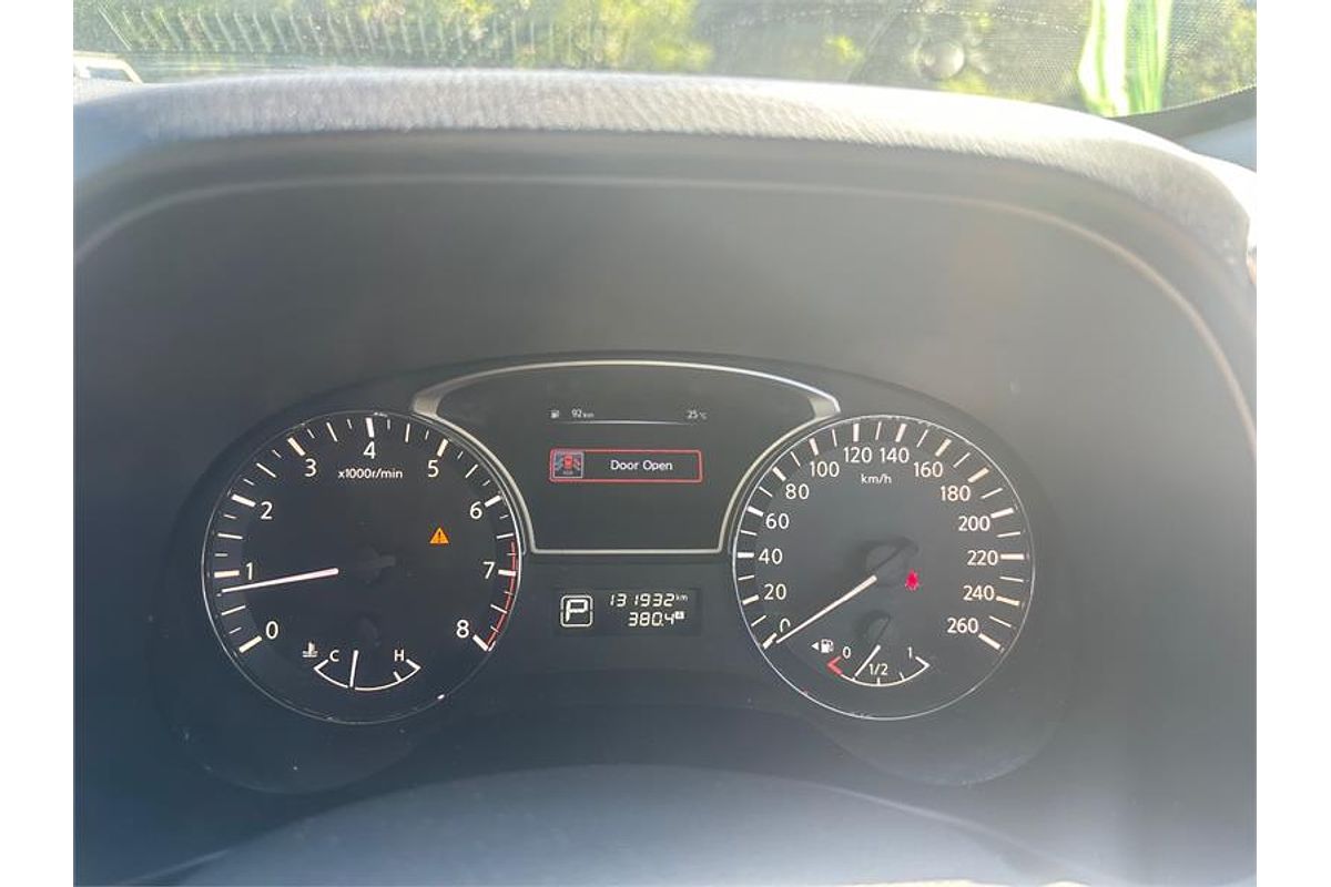 2015 Nissan Pathfinder ST R52