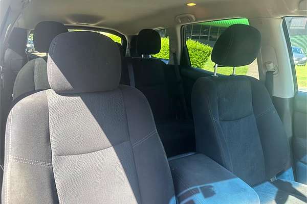 2015 Nissan Pathfinder ST R52