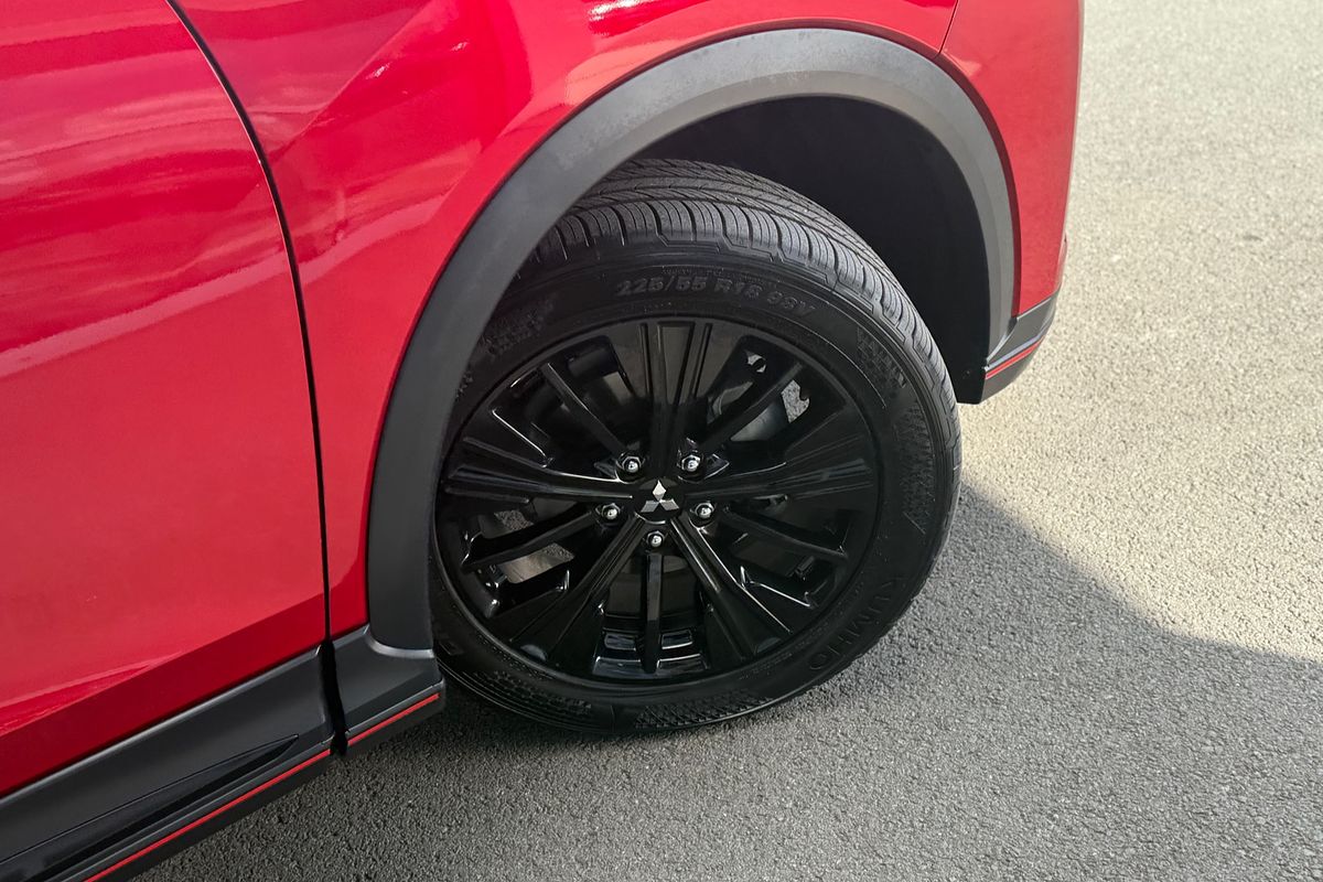 2019 Mitsubishi Eclipse Cross Black Edition YA