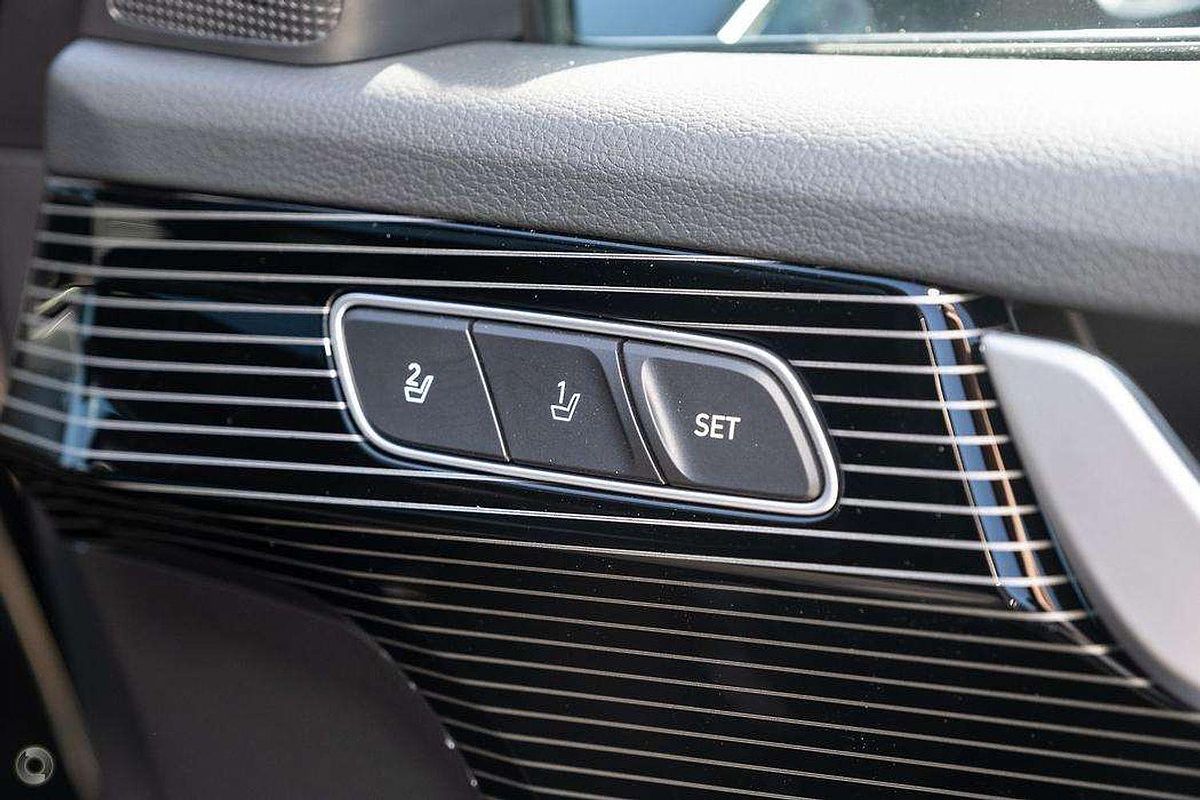 2025 Hyundai Palisade Calligraphy Black Ink LX2.V5