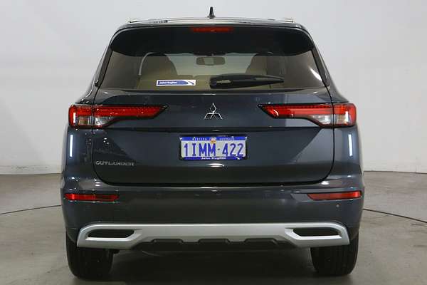 2025 Mitsubishi Outlander LS ZM