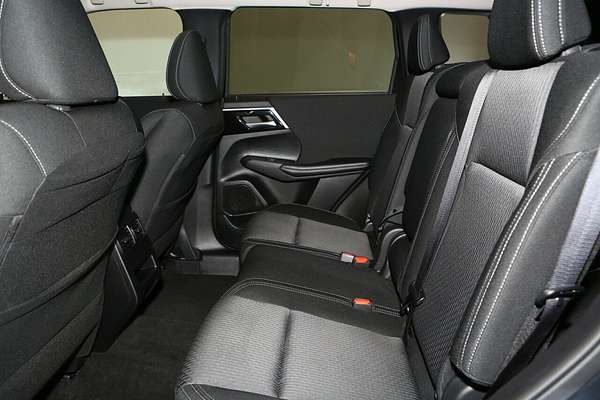 2025 Mitsubishi Outlander LS ZM