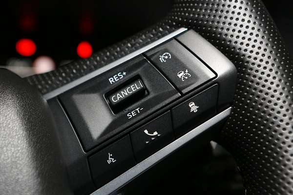 2025 Mitsubishi Outlander LS ZM