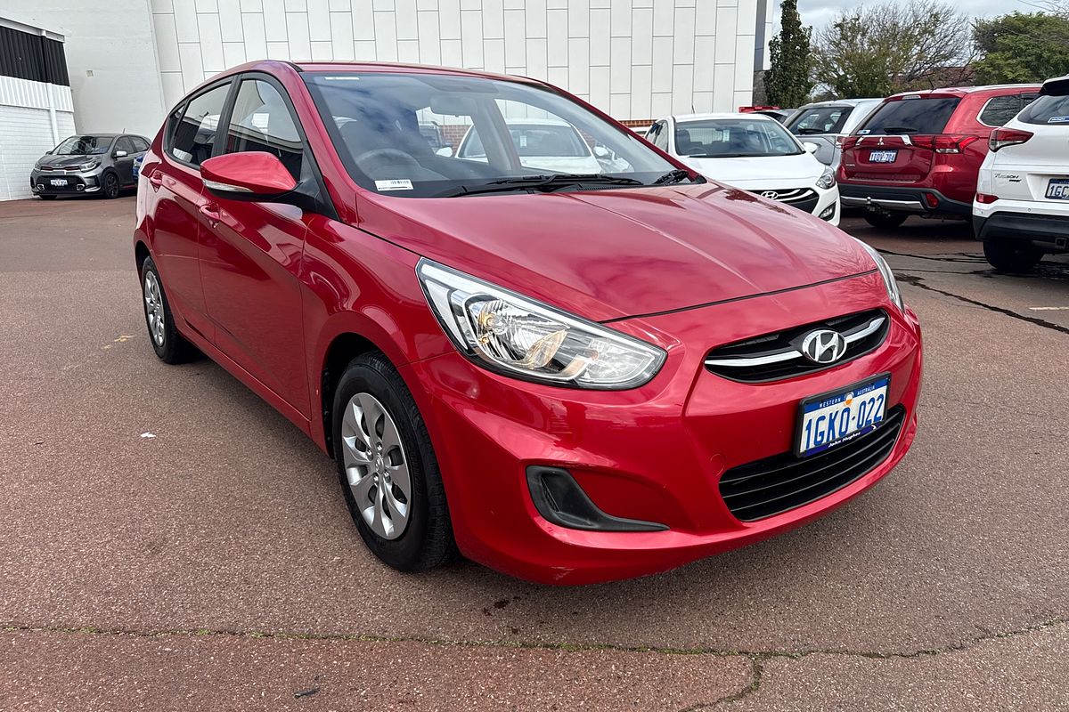 2016 Hyundai Accent Active RB4