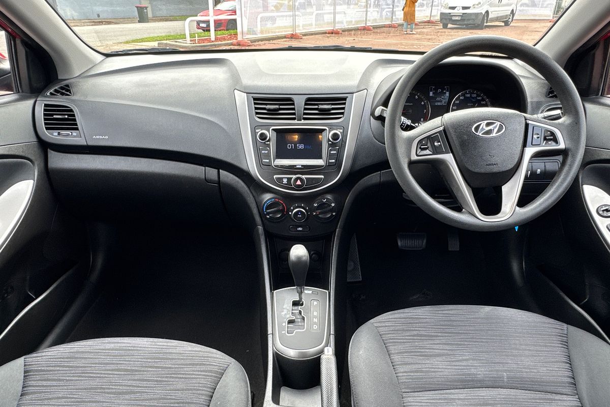 2016 Hyundai Accent Active RB4