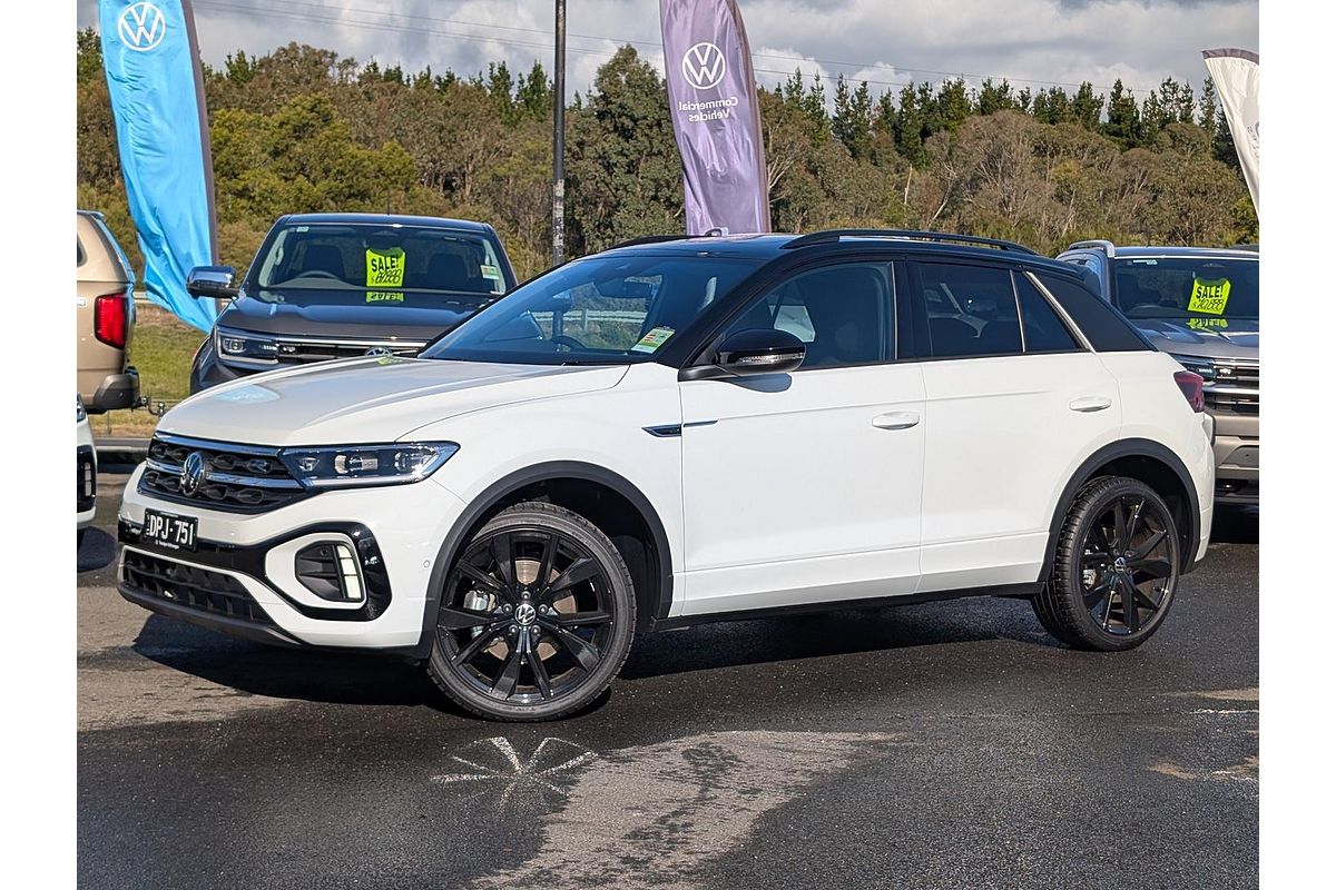 2025 Volkswagen T-Roc 140TSI R-Line D11