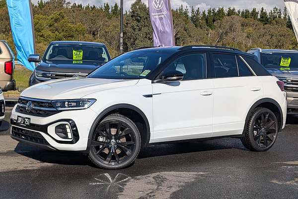 2025 Volkswagen T-Roc 140TSI R-Line D11
