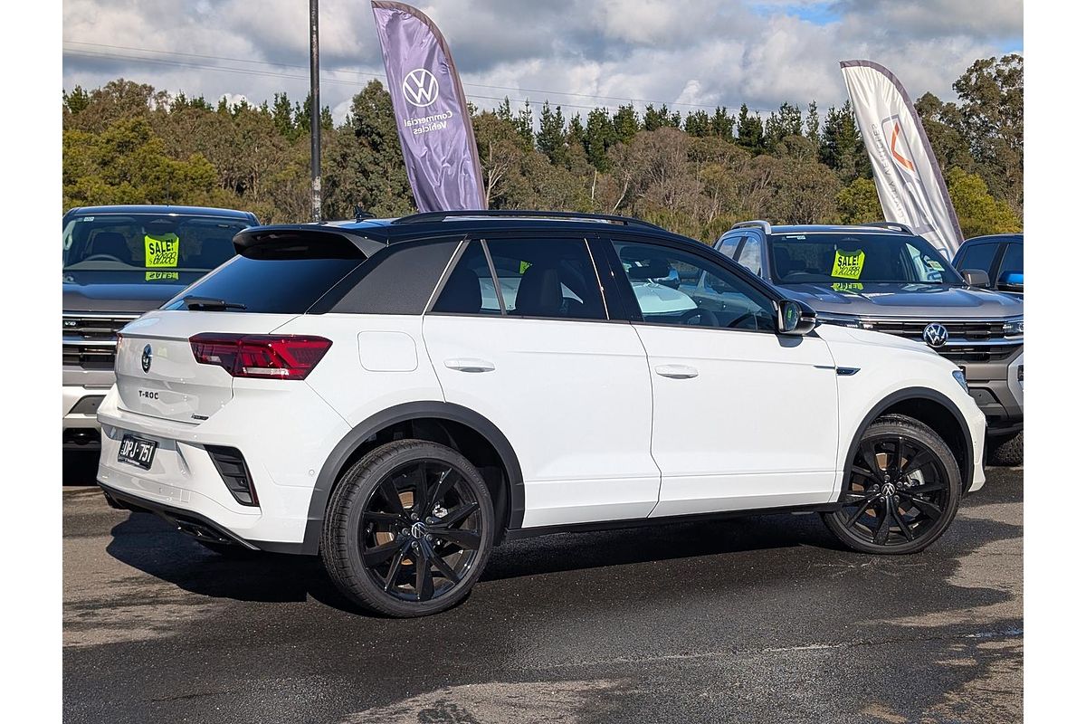 2025 Volkswagen T-Roc 140TSI R-Line D11
