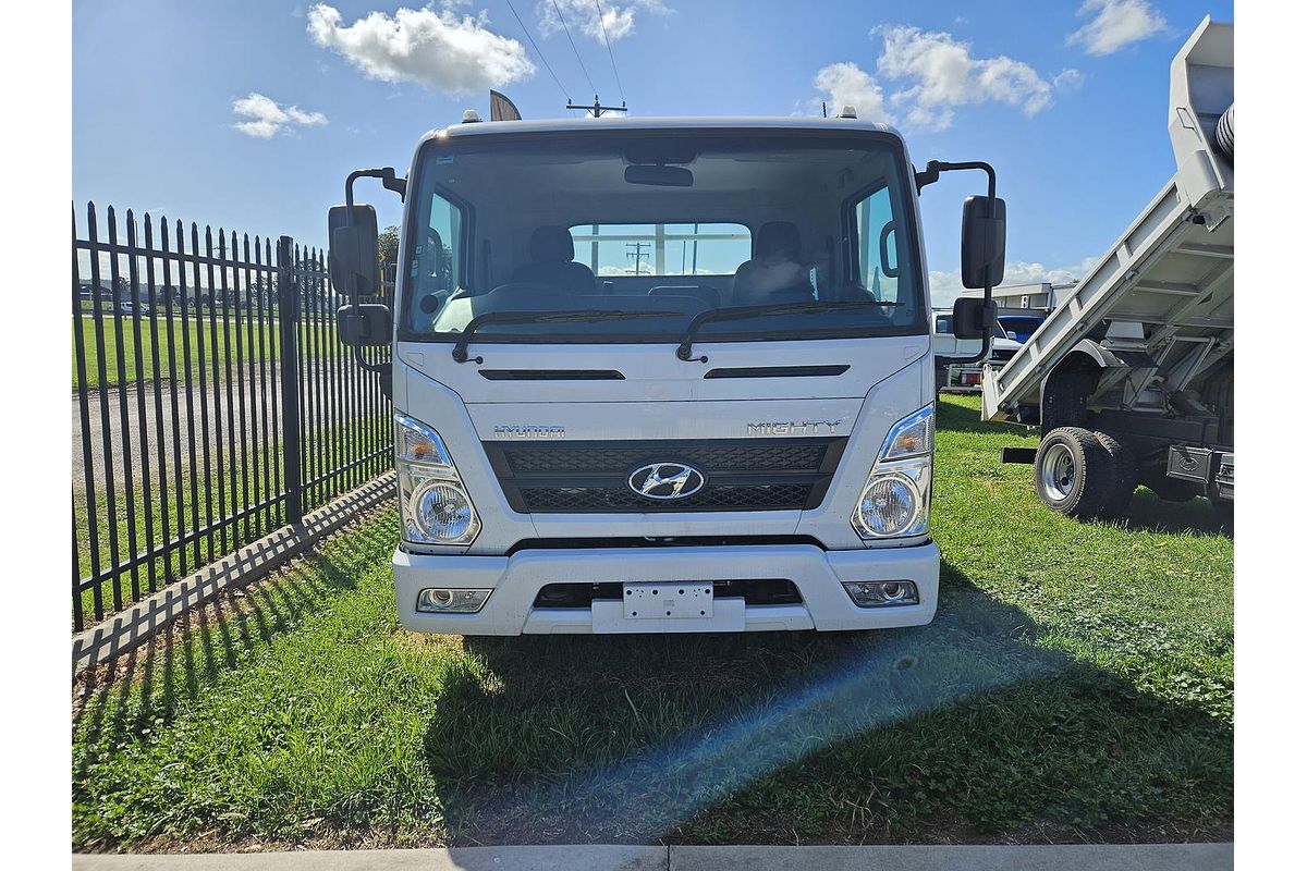 2024 Hyundai Mighty EX4/6 Tray SWB