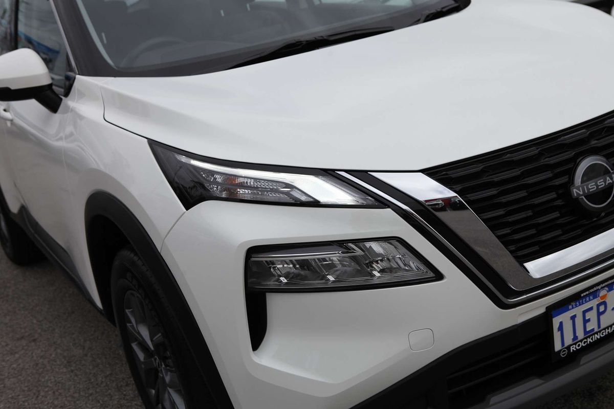 2024 Nissan X-TRAIL ST T33