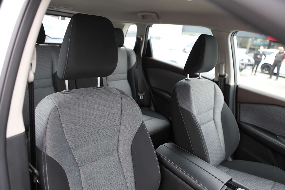2024 Nissan X-TRAIL ST T33