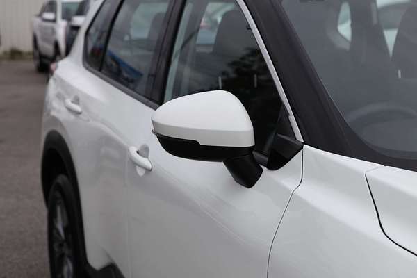 2024 Nissan X-TRAIL ST T33