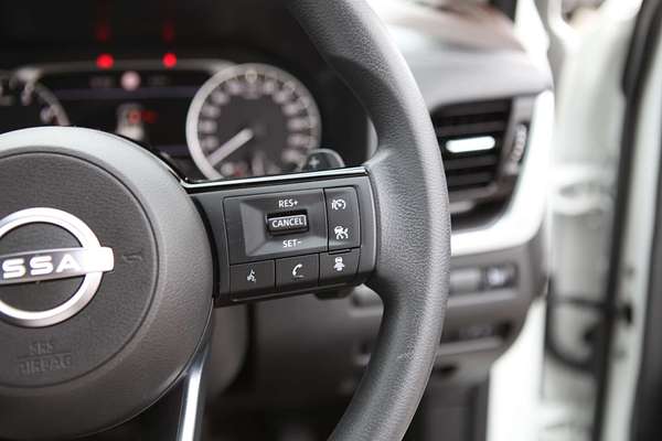 2024 Nissan X-TRAIL ST T33