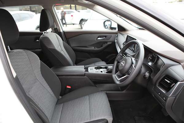 2024 Nissan X-TRAIL ST T33