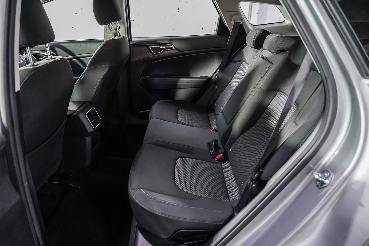 2024 Kia Sportage S NQ5