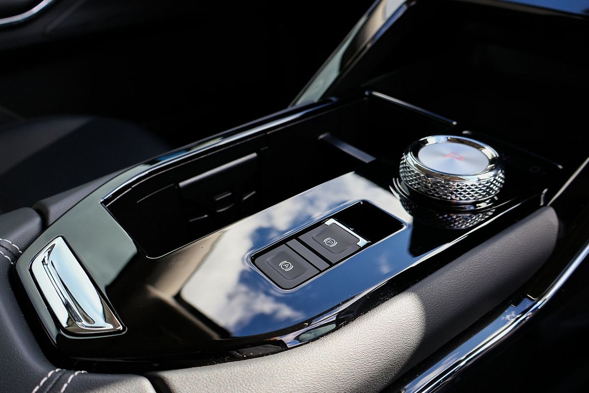 2024 GWM Haval H6 Ultra Hybrid B01