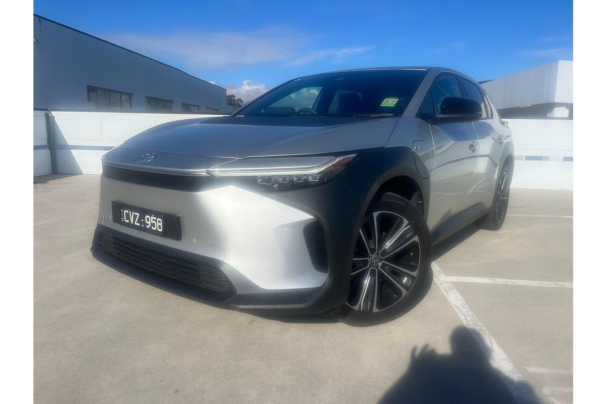 2024 Toyota bZ4X XEAM10R