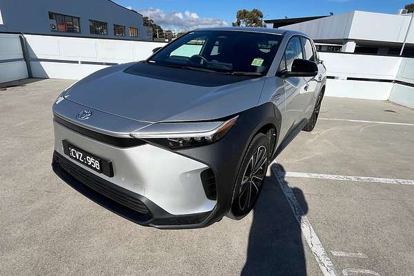 2024 Toyota bZ4X XEAM10R