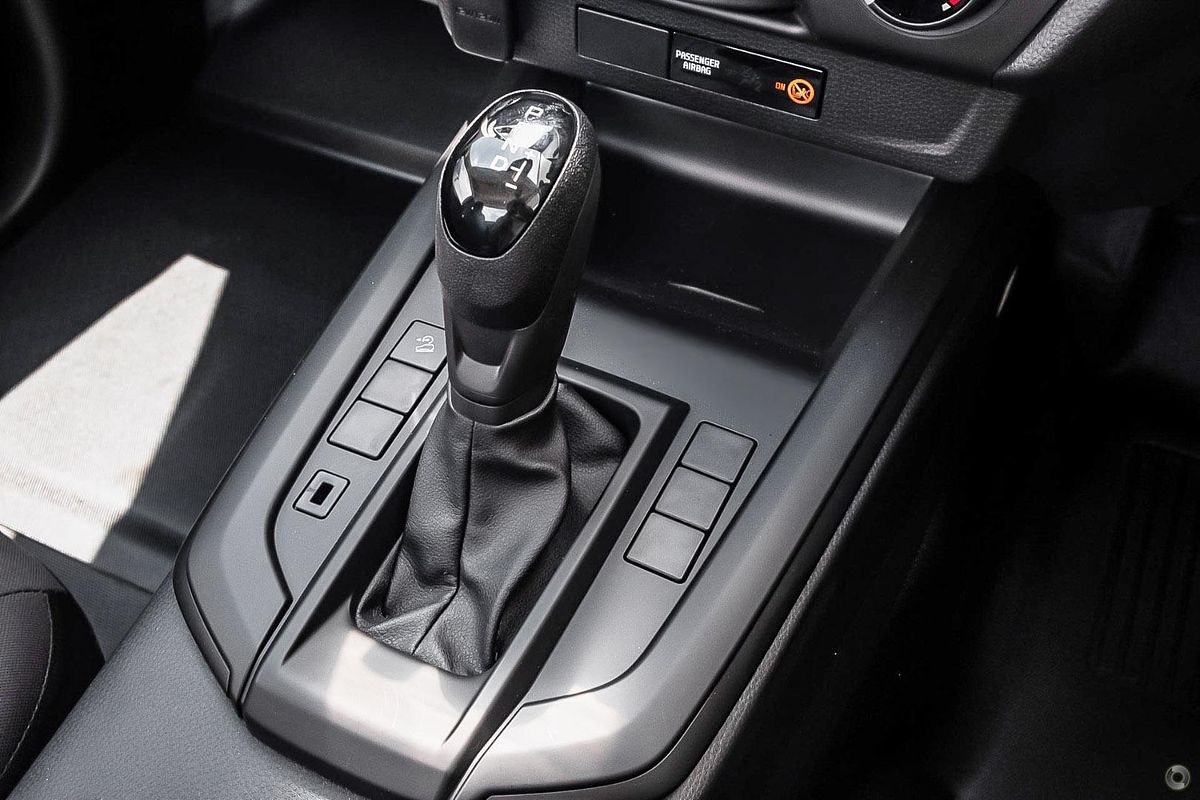 2025 Isuzu D-MAX SX High Ride Rear Wheel Drive