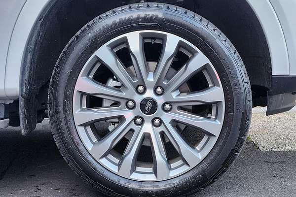 2025 Ford Everest Platinum 3.0L