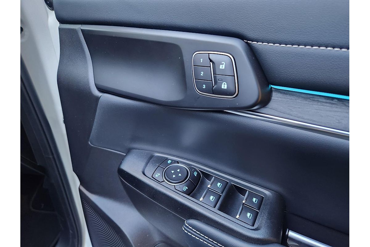 2025 Ford Everest Platinum 3.0L