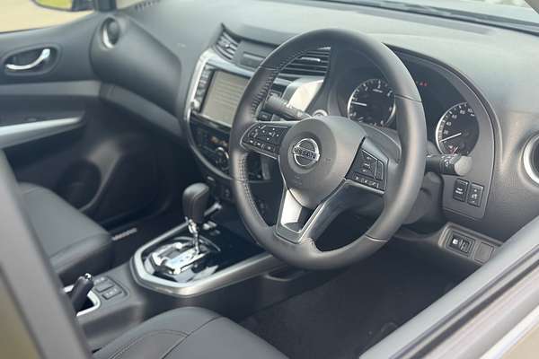 2025 Nissan Navara ST-X D23 4X4