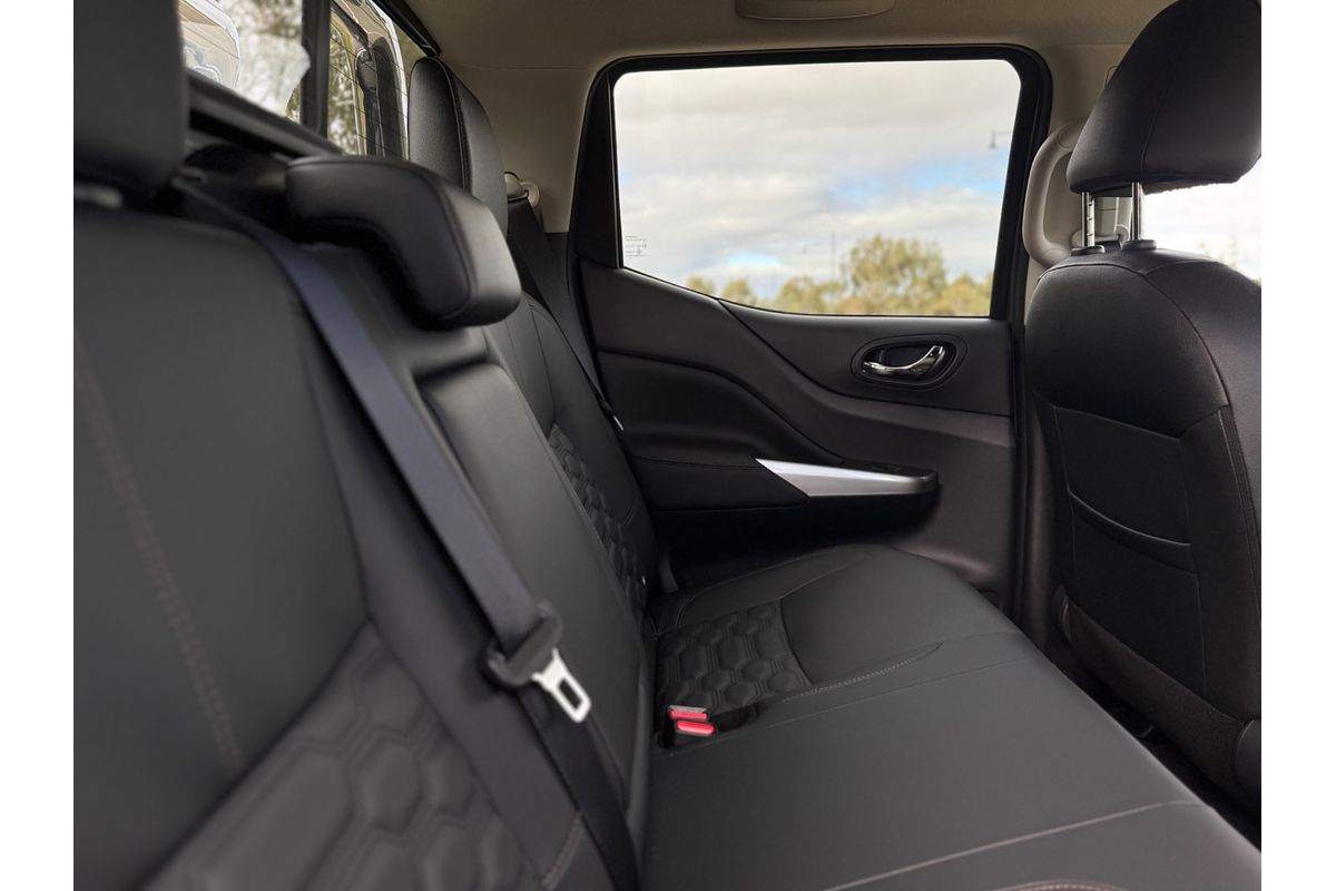 2025 Nissan Navara ST-X D23 4X4