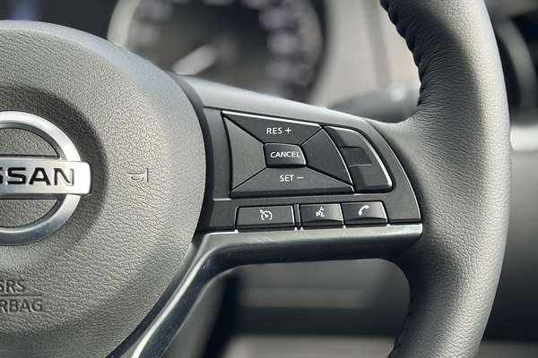 2025 Nissan Navara ST-X D23 4X4