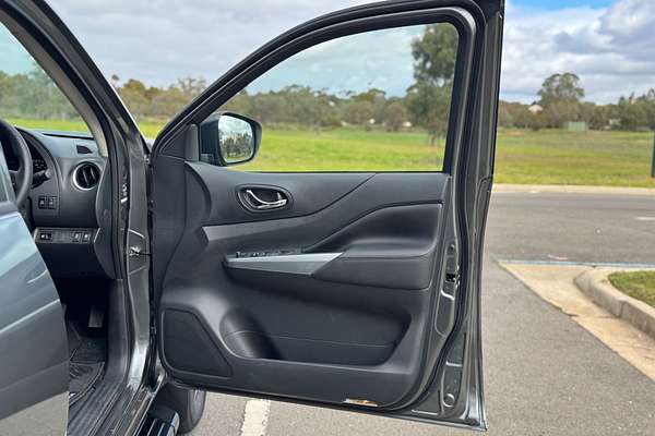 2025 Nissan Navara ST-X D23 4X4