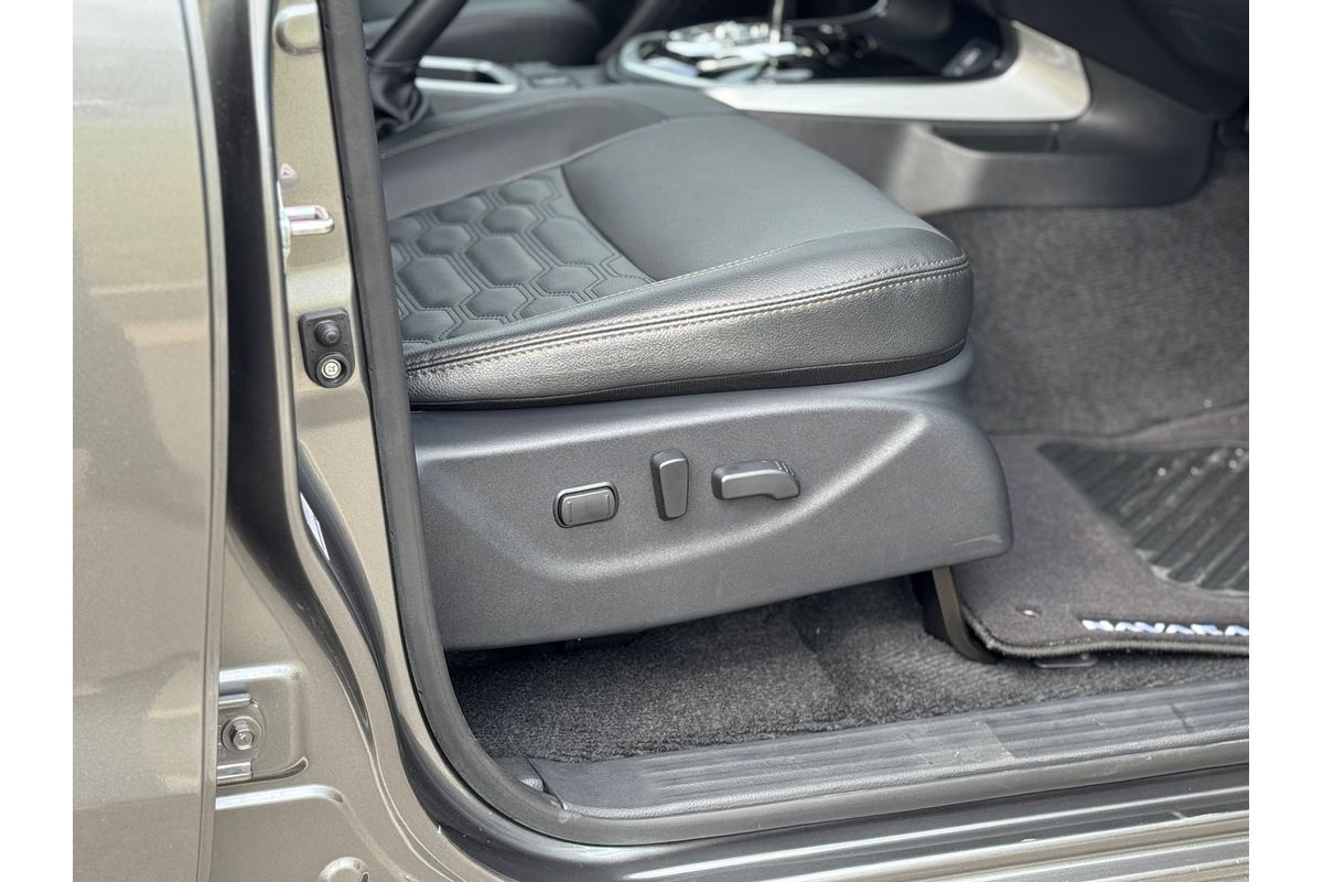 2025 Nissan Navara ST-X D23 4X4