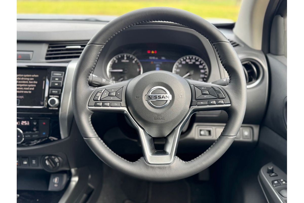 2025 Nissan Navara ST-X D23 4X4