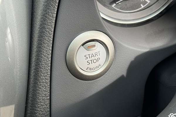 2025 Nissan Navara ST-X D23 4X4