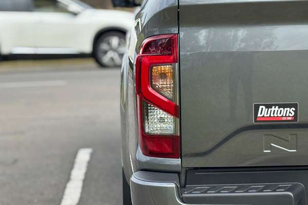 2025 Nissan Navara ST-X D23 4X4