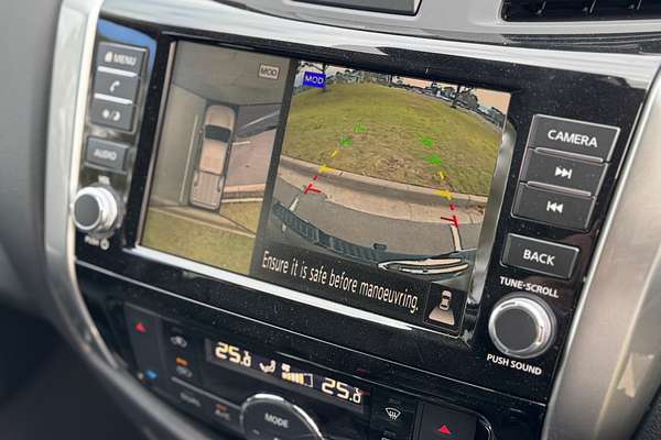 2025 Nissan Navara ST-X D23 4X4