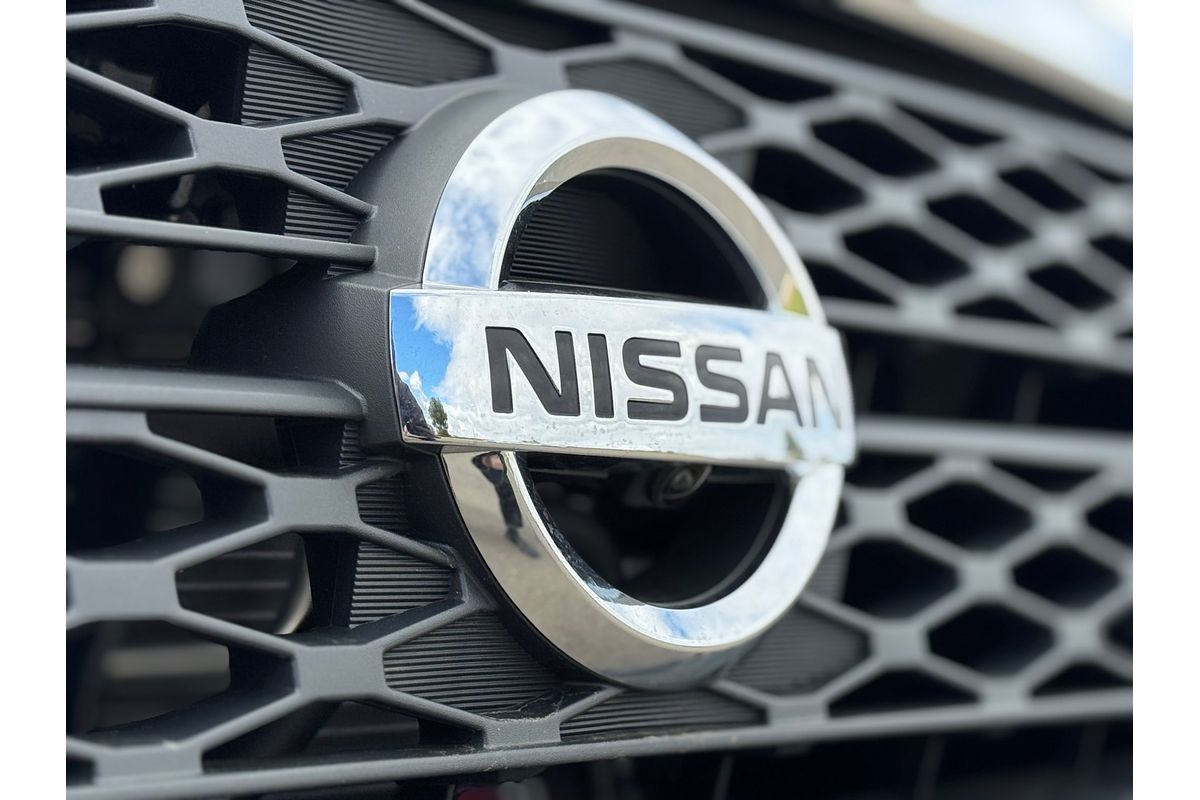 2025 Nissan Navara ST-X D23 4X4