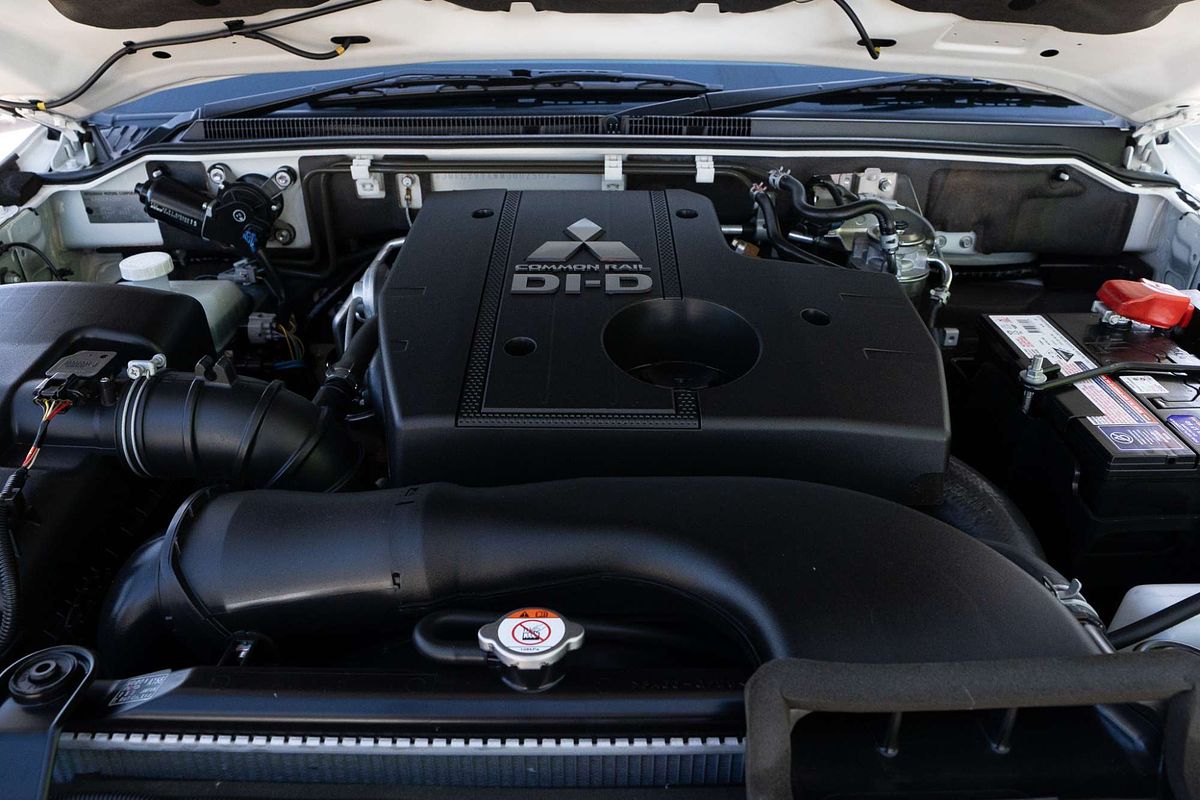 2021 Mitsubishi Pajero GLX Final Edition NX