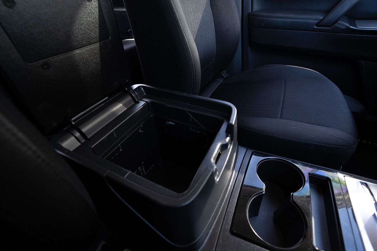 2021 Mitsubishi Pajero GLX Final Edition NX