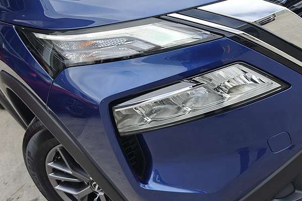 2025 Nissan X-TRAIL ST T33