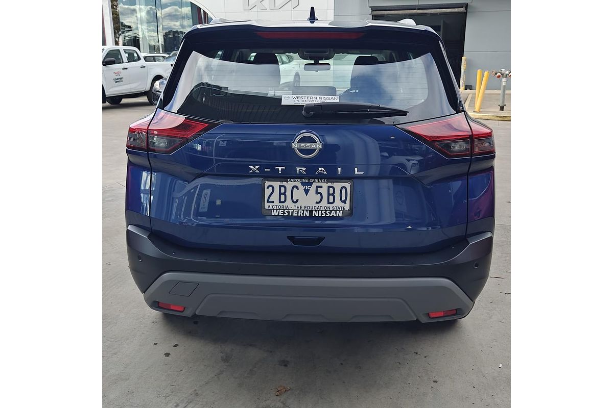 2025 Nissan X-TRAIL ST T33