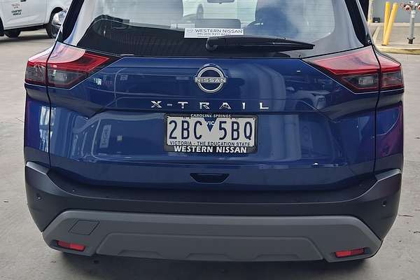2025 Nissan X-TRAIL ST T33