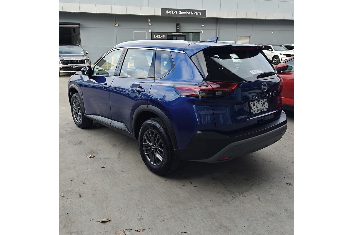 2025 Nissan X-TRAIL ST T33